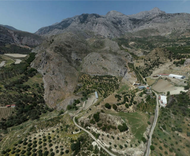 Nissi Vineyards Point 158